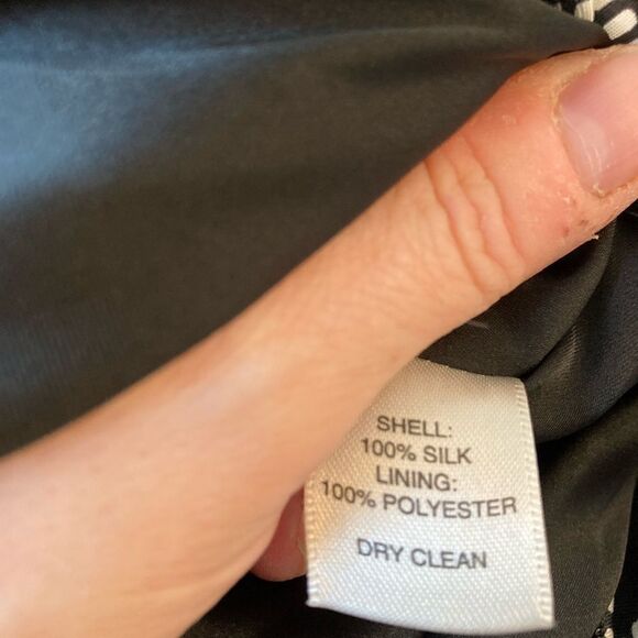 WHBM silk mosaic print dress highlights figure and is pure chic🫶 fully lined - Picture 8 of 9